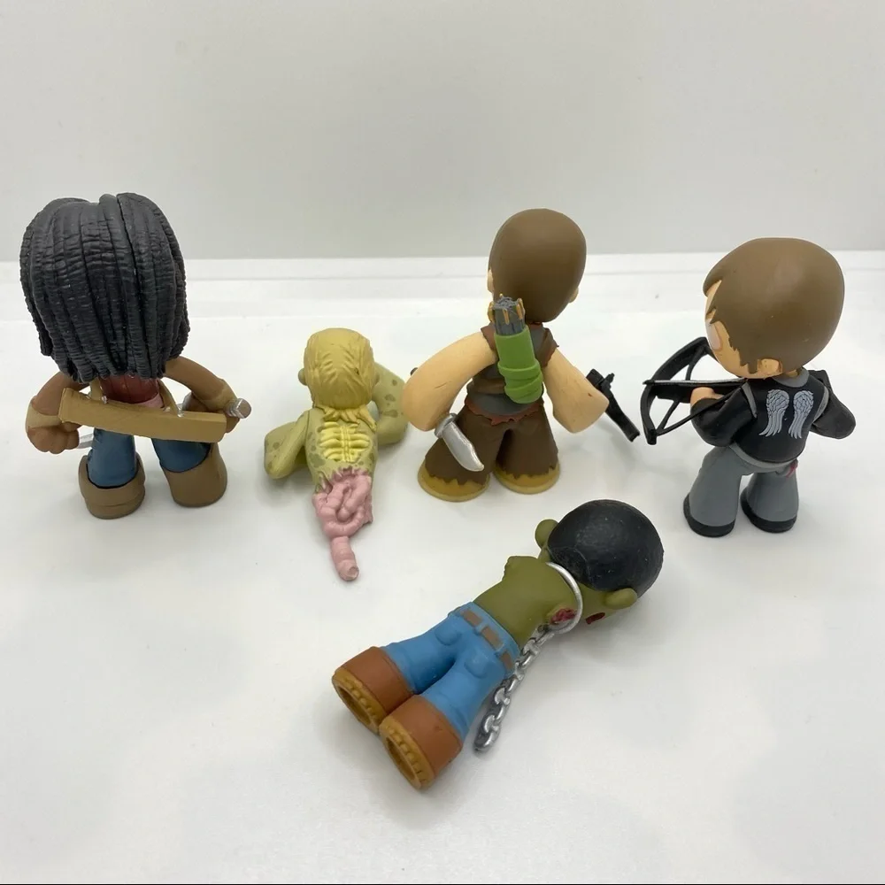 FUNKO POP! Walking Dead Mystery Mini Figures Michonne & Pet Daryl Dixon Zombie
